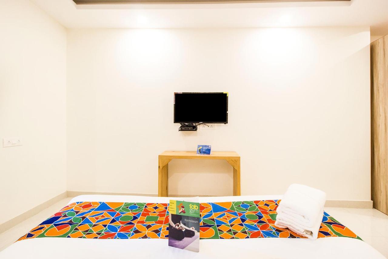 Fabhotel Modesty Delhi Airport Neu-Delhi Exterior foto